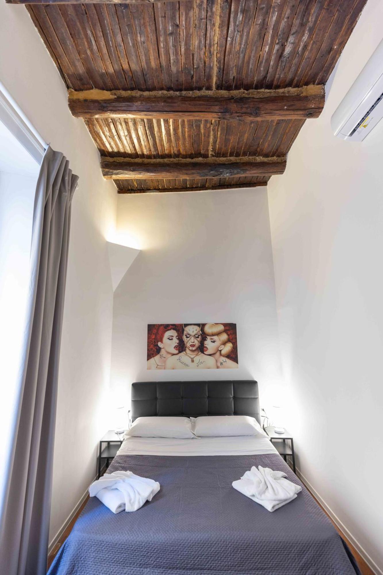 Napolidays Movida By Dimorra Apartment Exterior photo